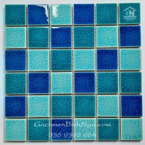 Gạch Mosaic 30x30 men rạn 2 lớp dán hồ bơi